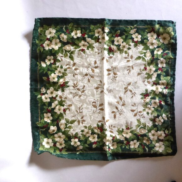 NEW BED BATH & BEYOND JOYOUS HOLIDAY FLORAL TABLECLOTHS NAPKINS TOWEL LOT - Picture 9 of 12